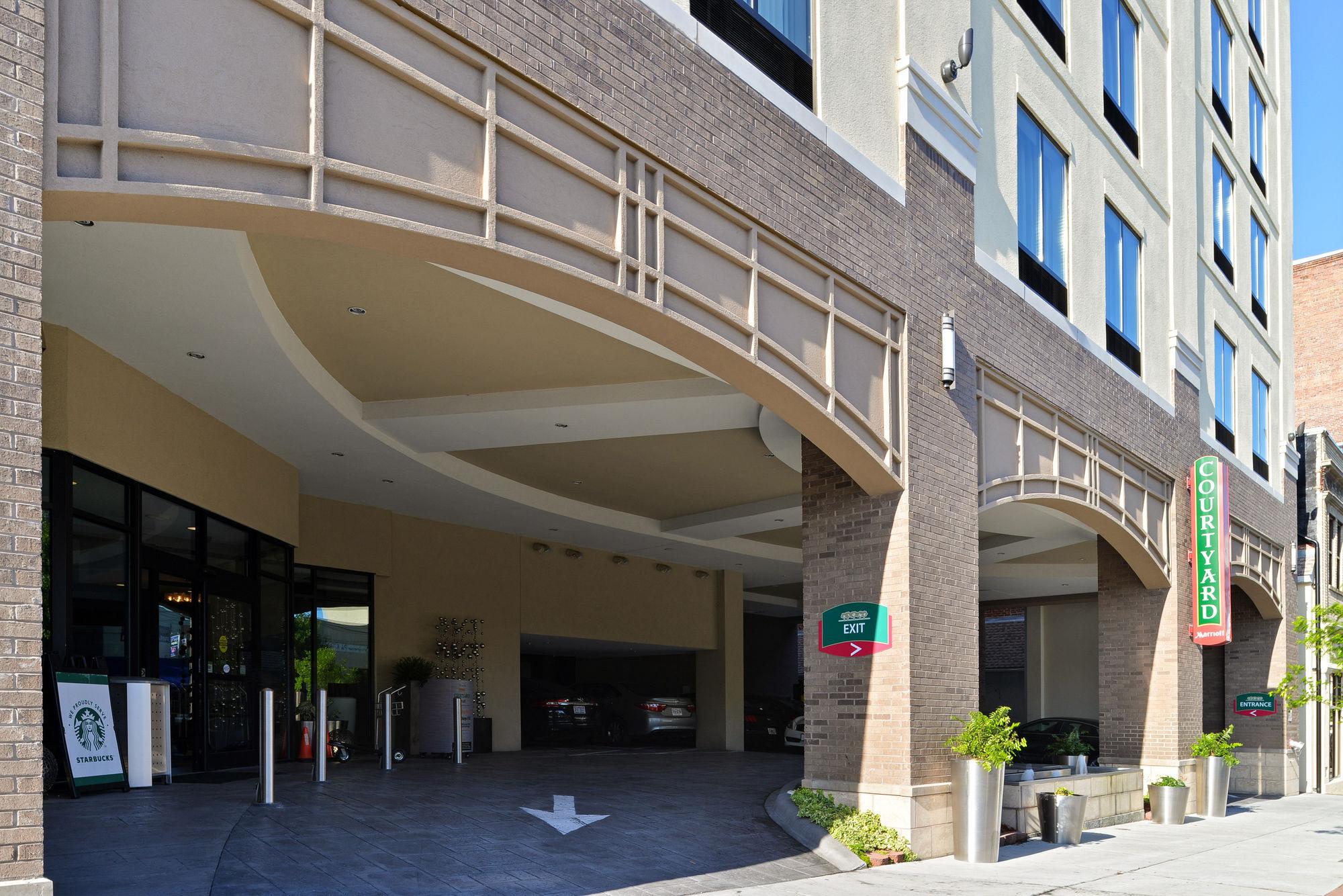 Courtyard By Marriott Wilmington Downtown/Historic District Hotel Exterior photo