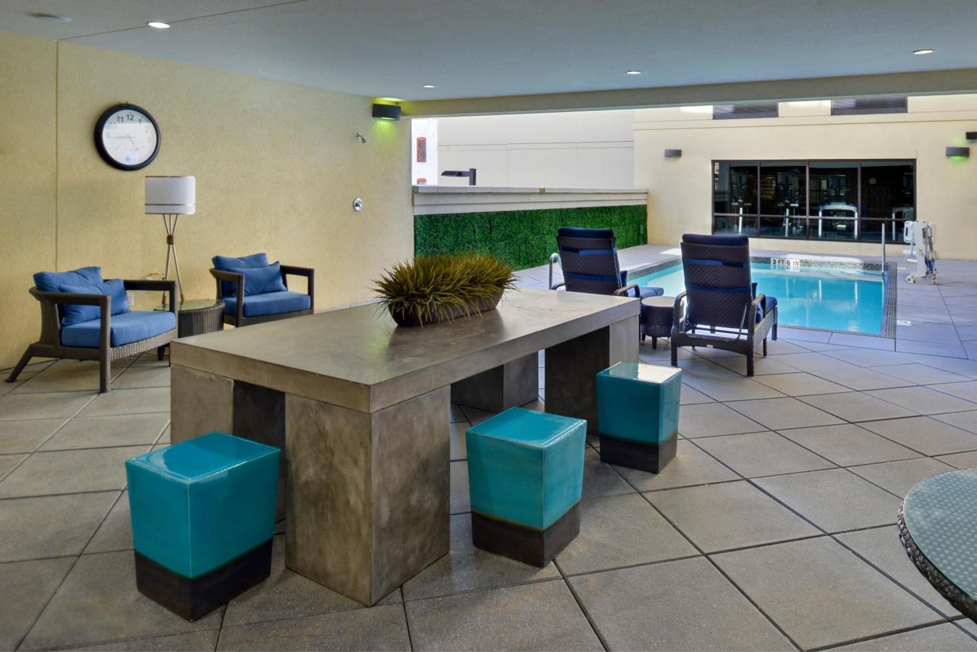 Courtyard By Marriott Wilmington Downtown/Historic District Hotel Exterior photo
