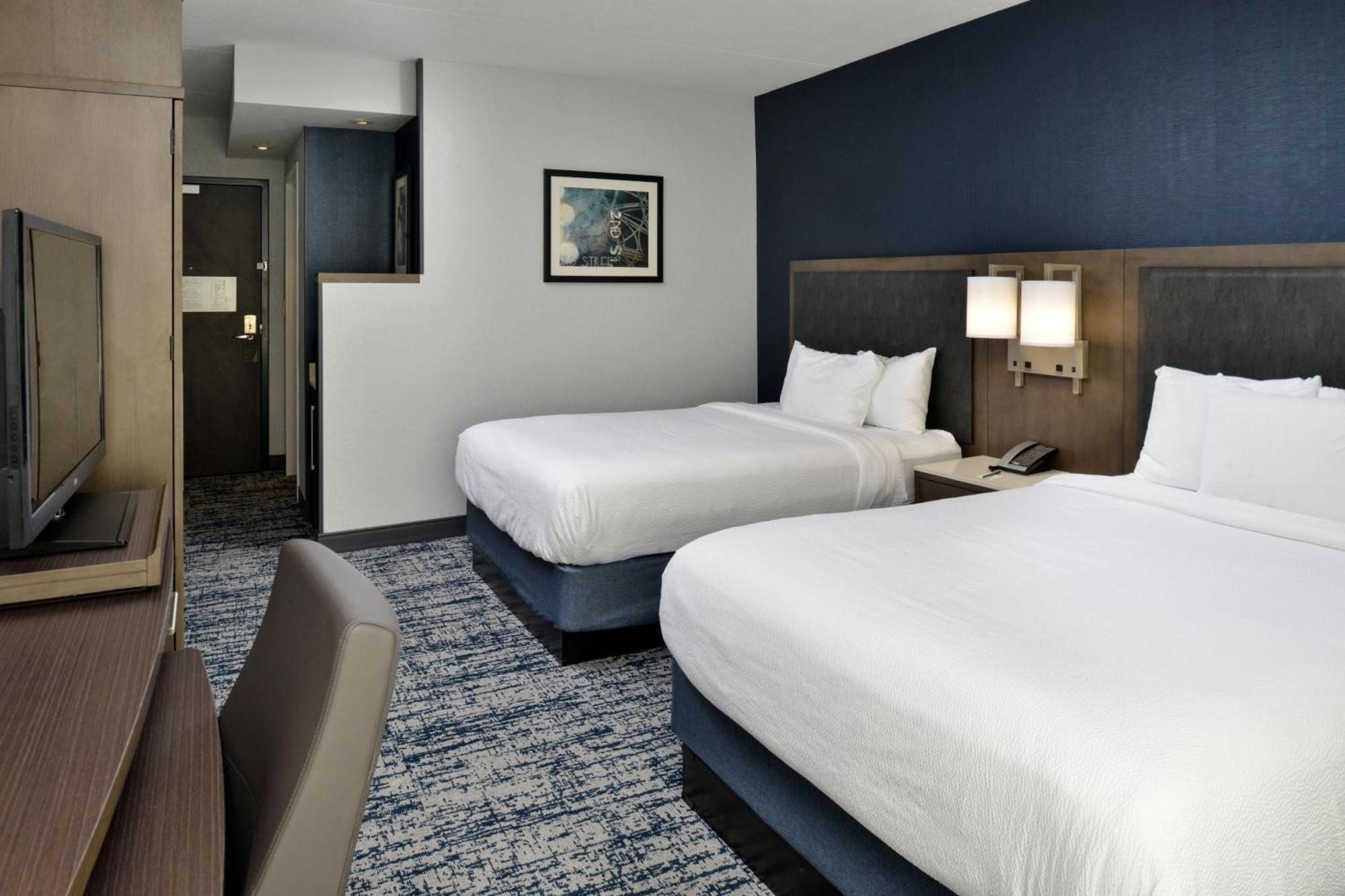 Courtyard By Marriott Wilmington Downtown/Historic District Hotel Exterior photo